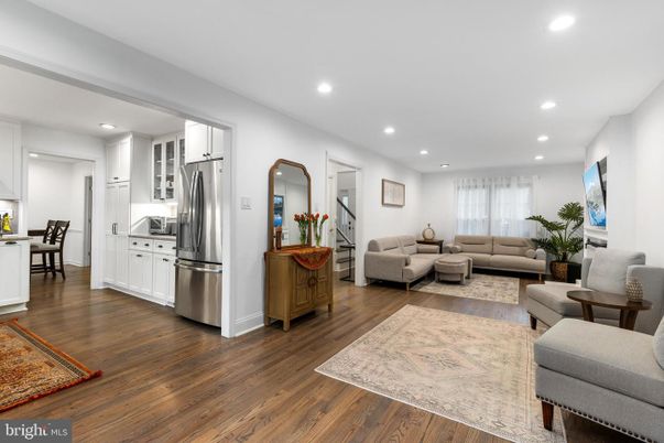 Dining room, Interior, Kitchen, Living room, Recessed Lighting, Stainless Steel Appliances, Wood Texture Flooring