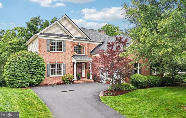 Exterior, Facade, Brick Facade, Brick Traditional
