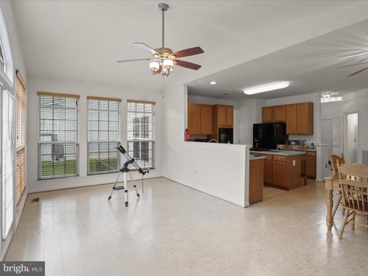 Dining room, Interior, Kitchen, Recessed Lighting