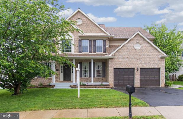 Attached, Exterior, Facade, Brick Facade, Brick Traditional