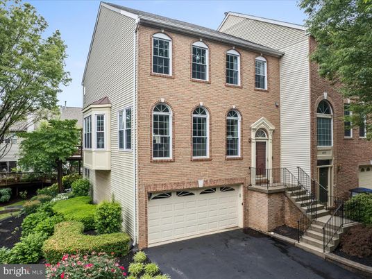 Attached, Exterior, Facade, Brick Facade, Rowhouse