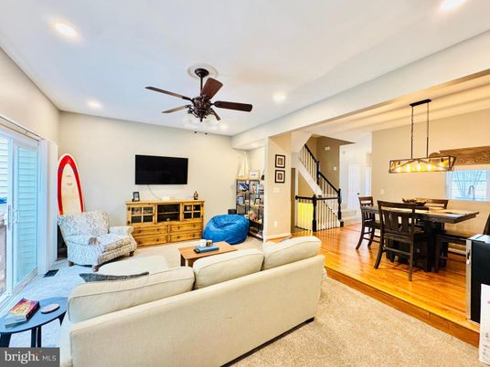Dining room, Interior, Living room, Pendant Lights, Recessed Lighting, Wood Texture Flooring
