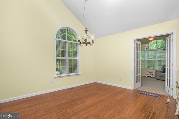 Chandelier, Empty room, Interior, Pendant Lights, Wood Texture Flooring