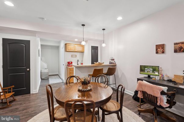 Dining room, Interior, Kitchen, Pendant Lights, Recessed Lighting, Wood Texture Flooring