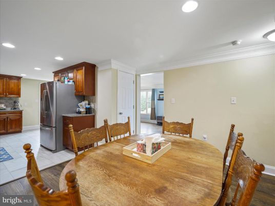 Dining room, Interior, Kitchen, Recessed Lighting, Wood Texture Flooring