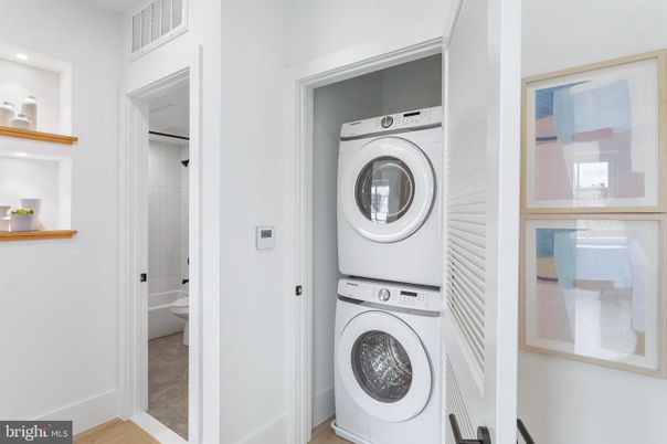 Interior, Utility Closets, Washer, Wood Texture Flooring