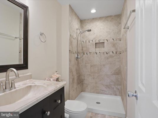 Bathroom, Interior, Recessed Lighting