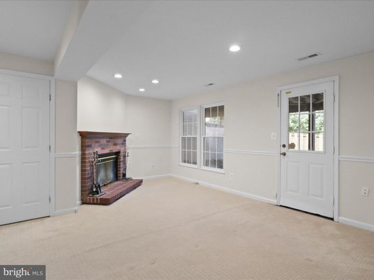 Empty room, Fireplace, Interior, Recessed Lighting
