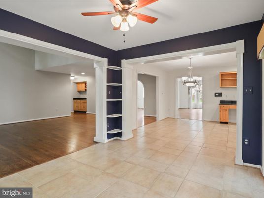 Chandelier, Empty room, Interior, Kitchen, Wood Texture Flooring