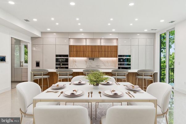 Dining room, Interior, Kitchen, Recessed Lighting, Stainless Steel Appliances