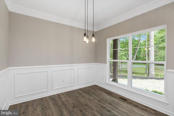 Empty room, Interior, Pendant Lights, Wood Texture Flooring