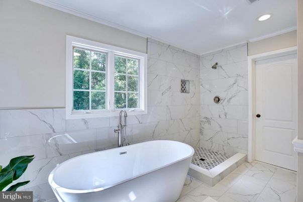 Bathroom, Free Standing Baths, Interior, Marble, Marble Walls, Recessed Lighting