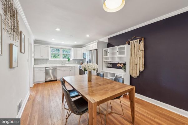 Dining room, Interior, Kitchen, Recessed Lighting, Stainless Steel Appliances, Wood Texture Flooring
