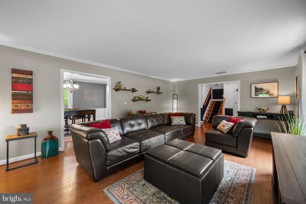 Chandelier, Interior, Living room, Wood Texture Flooring