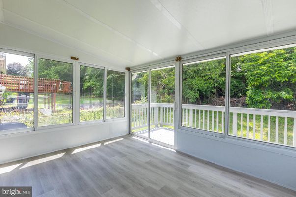 Interior, Sun Room, Wood Texture Flooring