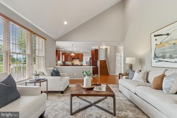 Interior, Kitchen, Living room, Pendant Lights, Recessed Lighting, Wood Texture Flooring