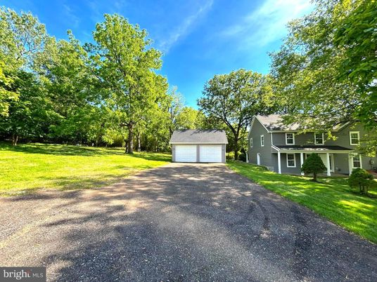 Backyard, Detached Garage, Exterior