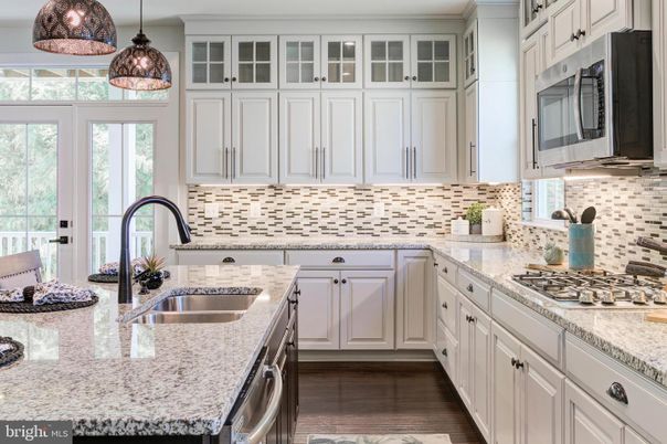 Interior, Kitchen, Pendant Lights, Wood Texture Flooring