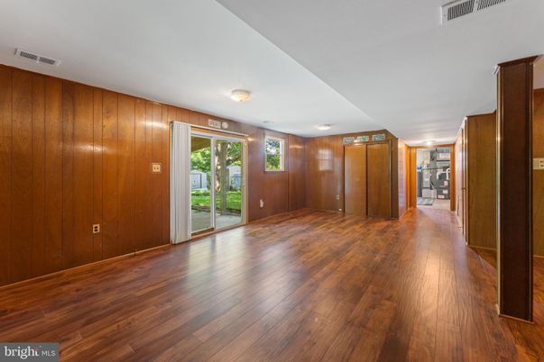 Empty room, Interior, Wood Texture Flooring, Wooden Walls