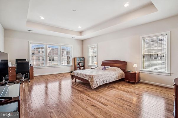 Bedroom, Home Office, Interior, Recessed Lighting, Wood Texture Flooring