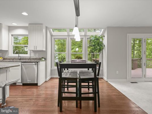 Dining room, Interior, Kitchen, Pendant Lights, Recessed Lighting, Wood Texture Flooring