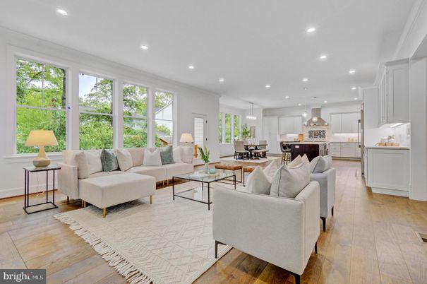 Dining room, Interior, Kitchen, Living room, Pendant Lights, Recessed Lighting, Wood Texture Flooring