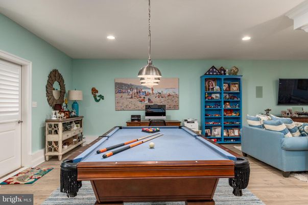 Billiard Table, Game Room, Interior, Pendant Lights, Recessed Lighting, Wood Texture Flooring