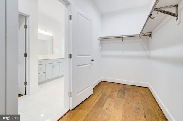 Interior, Walk-in Closets, Wood Texture Flooring