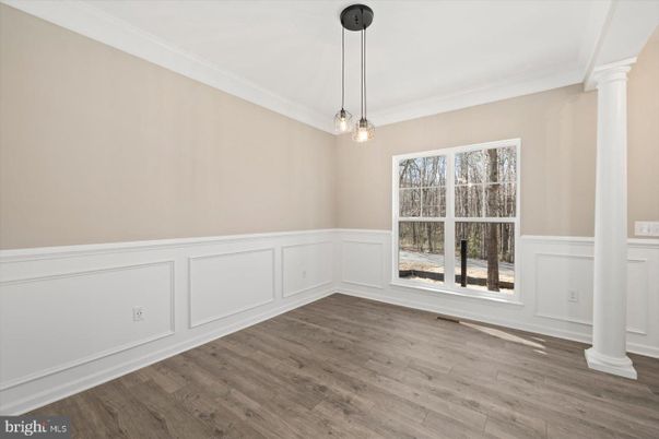 Empty room, Interior, Pendant Lights, Wood Texture Flooring