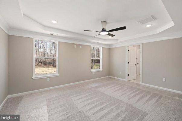 Empty room, Interior, Recessed Lighting
