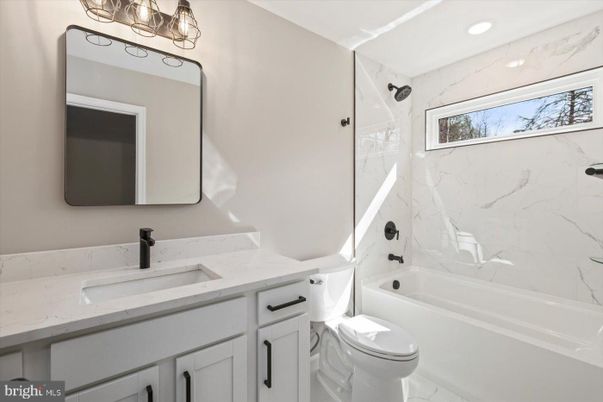 Bathroom, Interior, Marble Walls, Recessed Lighting