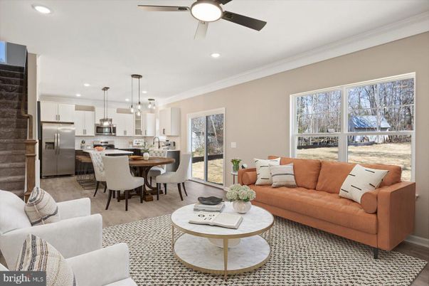 Dining room, Interior, Kitchen, Living room, Pendant Lights, Recessed Lighting, Stainless Steel Appliances, Wood Texture Flooring