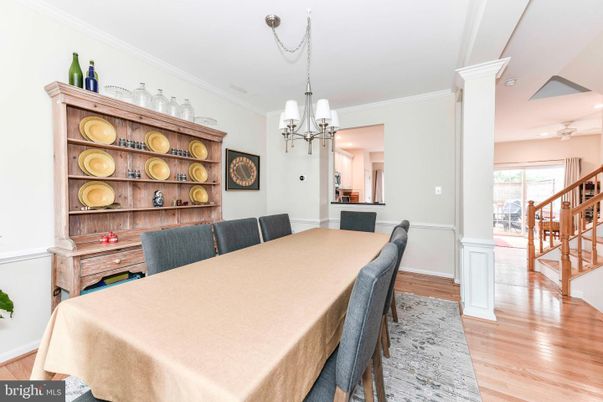 Chandelier, Dining room, Interior, Recessed Lighting, Wood Texture Flooring