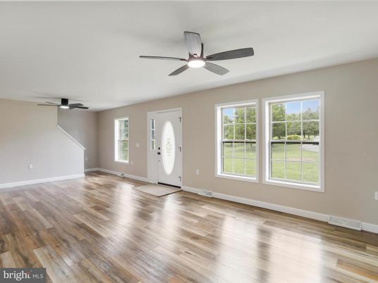Empty room, Interior, Wood Texture Flooring