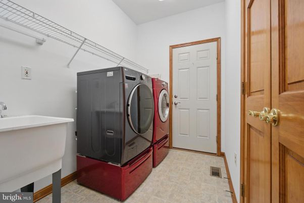 Interior, Washer