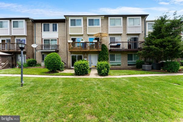 Backyard, Exterior, Facade, Brick Facade, Rowhouse