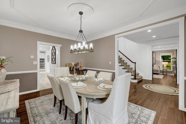 Chandelier, Dining room, Interior, Pendant Lights, Recessed Lighting, Wood Texture Flooring