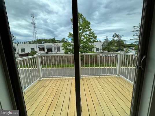 Exterior, Wood Texture Flooring