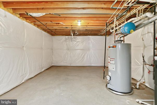 Garage, Interior, Wooden Beams, Wooden Ceilings