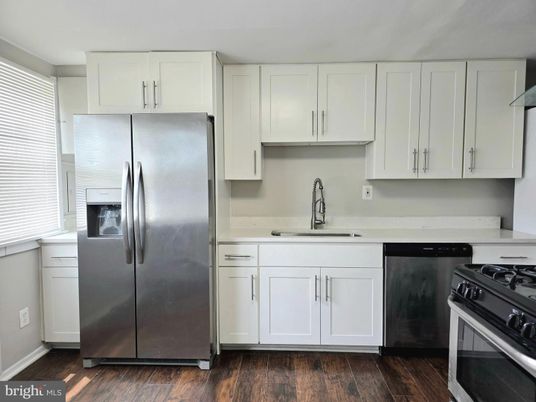 Interior, Kitchen, Stainless Steel Appliances, Wood Texture Flooring