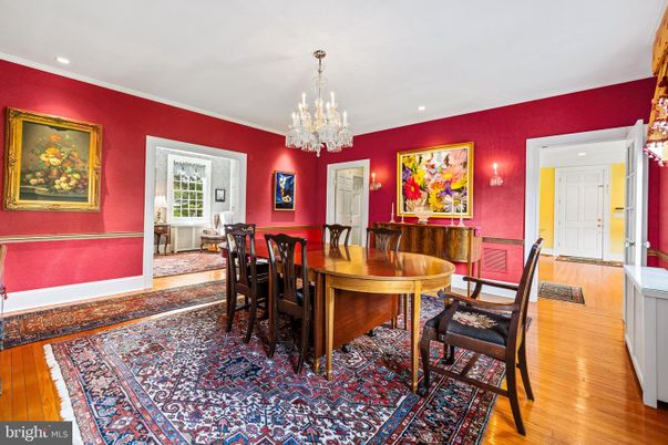 Chandelier, Dining room, Interior, Recessed Lighting, Wood Texture Flooring