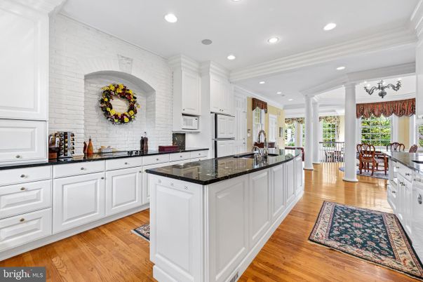 Dining room, Interior, Kitchen, Recessed Lighting, Wood Texture Flooring