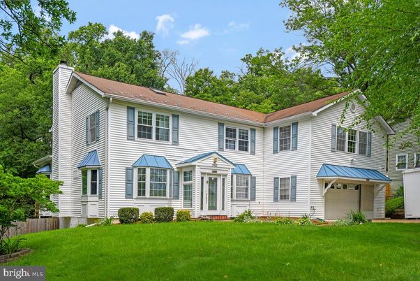 Attached, Backyard, Exterior, Facade, Georgian