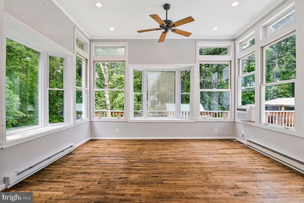 Empty room, Interior, Recessed Lighting, Sun Room, Wood Texture Flooring
