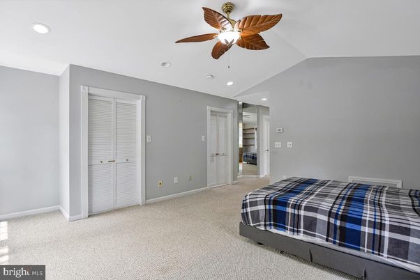 Bedroom, Empty room, Interior, Recessed Lighting