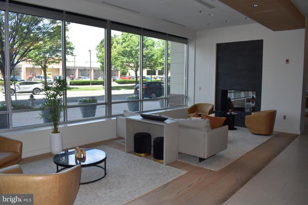 Interior, Living room, Recessed Lighting, Water, Wood Texture Flooring