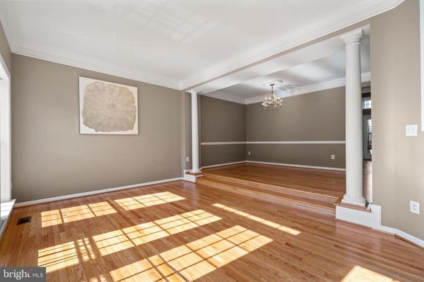 Chandelier, Empty room, Interior, Wood Texture Flooring