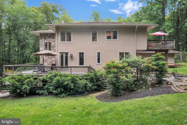 Backyard, Exterior, Facade, Georgian