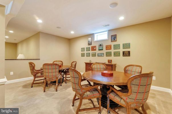 Dining room, Interior, Recessed Lighting