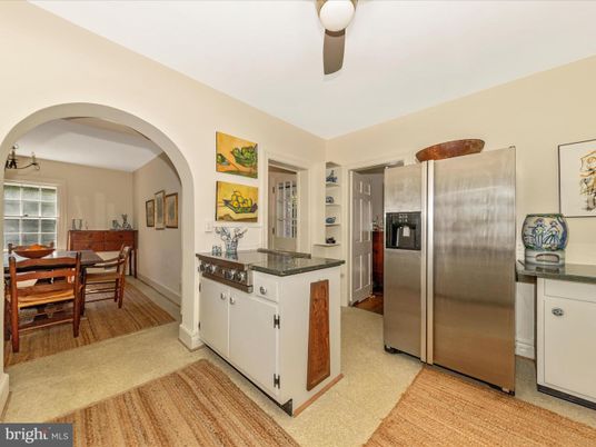 Dining room, Interior, Kitchen, Stainless Steel Appliances, Wood Texture Flooring